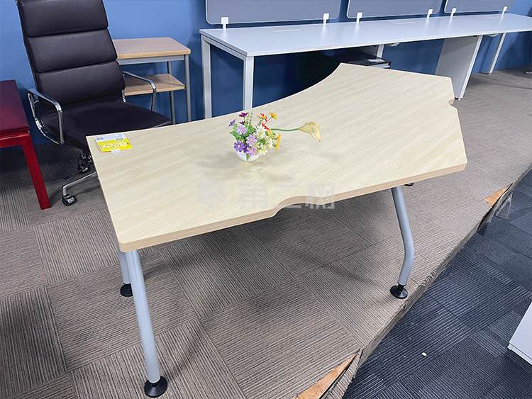 9成新世楷Steelcase 異型二手辦公桌可移動會議桌培訓桌洽談桌