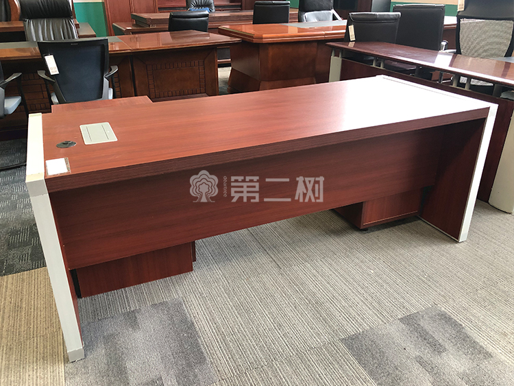 9成新勵(lì)致二手班臺(tái)實(shí)木經(jīng)理桌職員桌老板辦公桌電腦桌 帶副柜